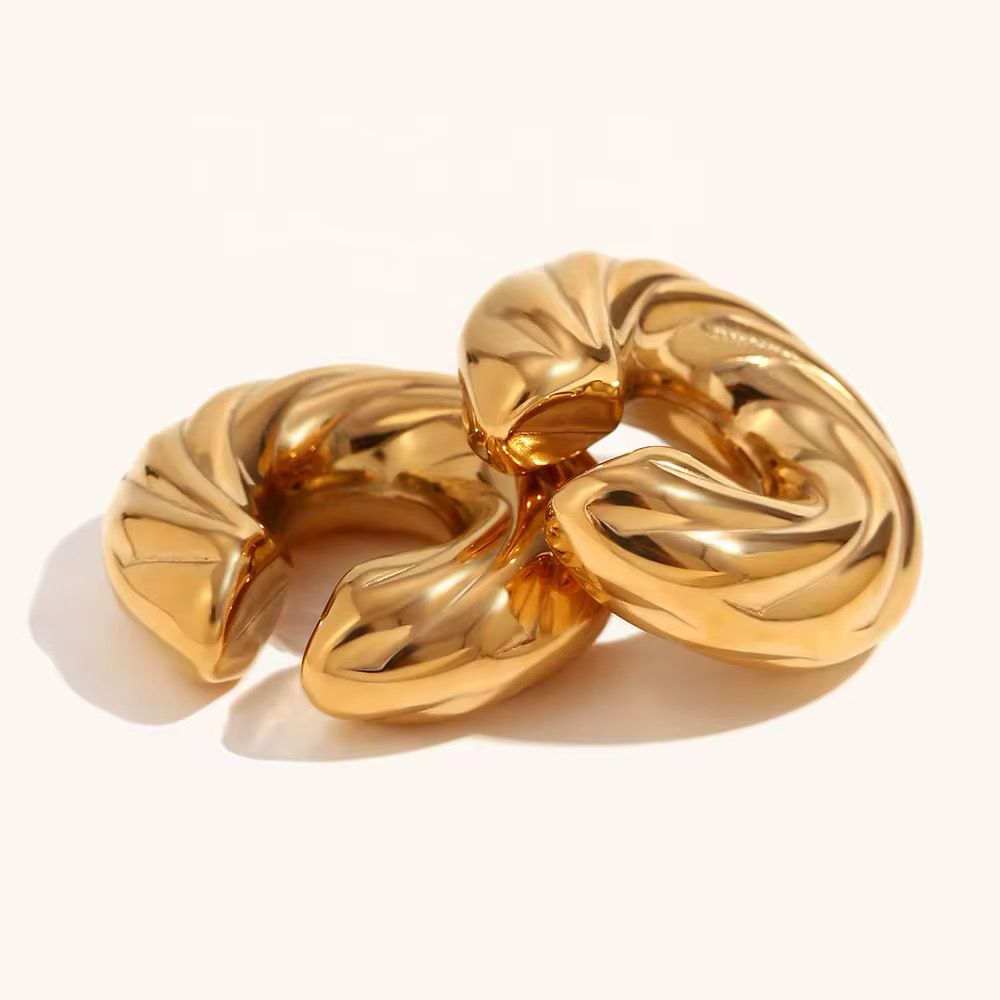 REBEL EAR CUFF